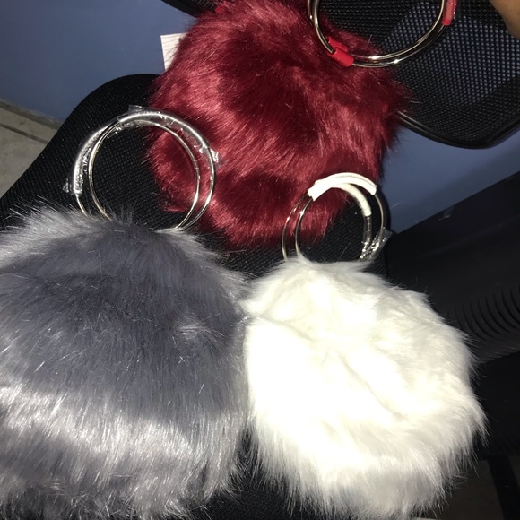 SNOWBALLS ❄️❄️ - Picture 2 of 3